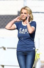 BRITNEY SPEARS Arrives at Vons Supermarket in Los Angeles