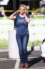 BRITNEY SPEARS Arrives at Vons Supermarket in Los Angeles