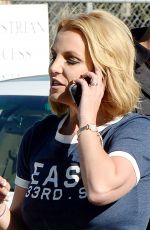 BRITNEY SPEARS Arrives at Vons Supermarket in Los Angeles