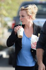 BRITNEY SPEARS Lunch on the Go in Los Angeles