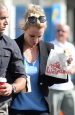 BRITNEY SPEARS Lunch on the Go in Los Angeles
