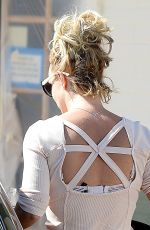 BRITNEY SPEARS Out and About in Thousand Oaks 0111