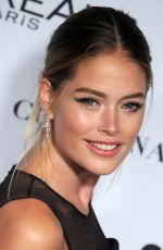 DOUTZEN KROES at Glamour Women of the Year 2014 Awards in New York