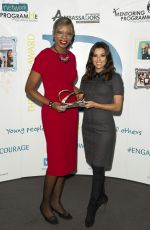 EVA LONGORIA Presents Global Gift Our Heroes Award 2015 at Emirates Stadium