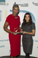 EVA LONGORIA Presents Global Gift Our Heroes Award 2015 at Emirates Stadium