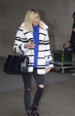 FEARNE COTTON in Ripped jeans Out in London