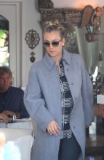 KALEY CUOCO and Ryan Sweeting Llunch at Villa Blanca in Beverly Hills