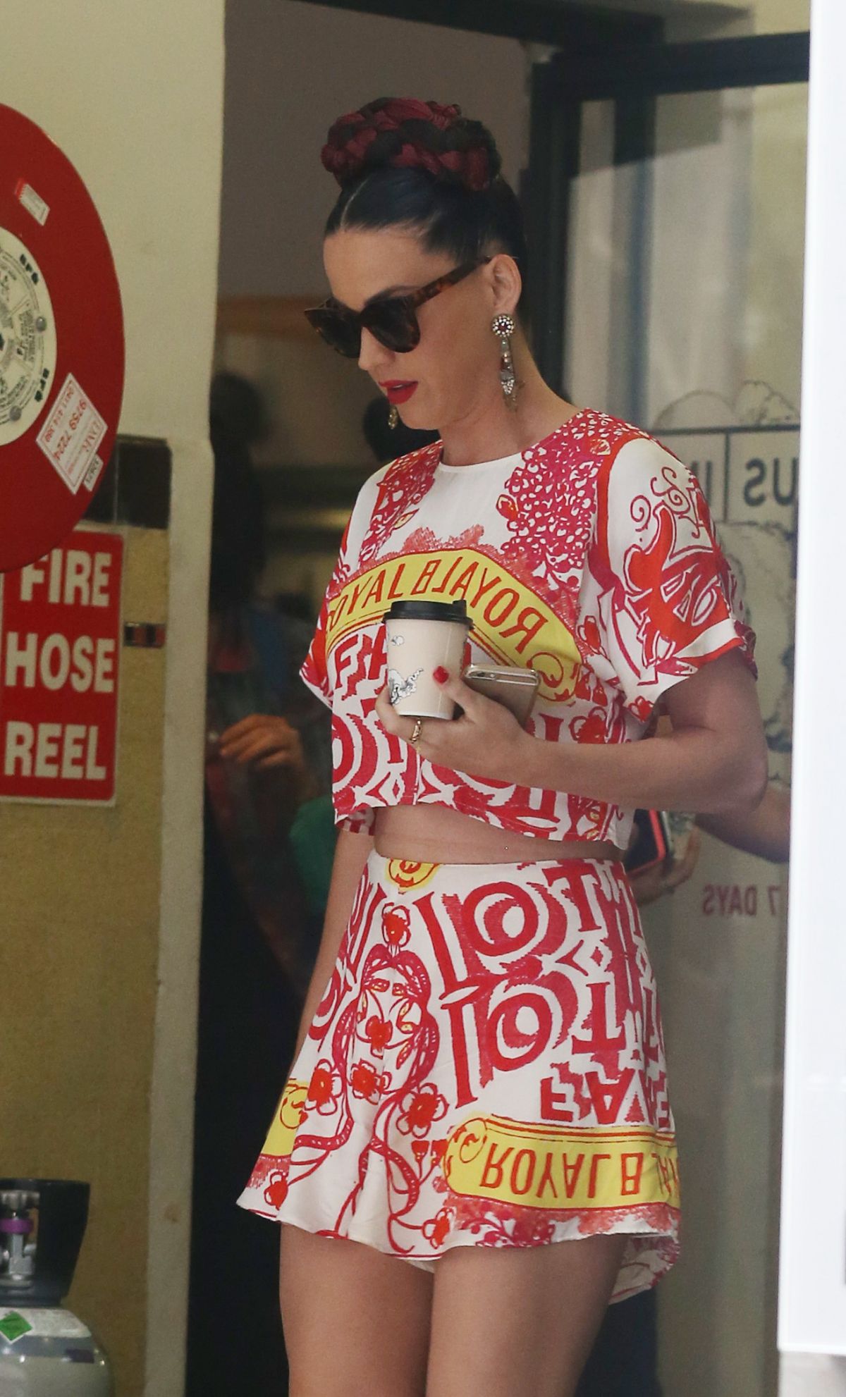 KATY PERRY Out and About in Torak, Australia KATY PERRY Out and About in Torak, Australia