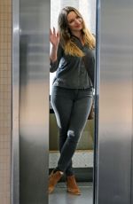 KELLY BROOK Arrives at Los Angeles International Airport 1511