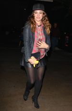 KELLY BROOK Arrives at Los Angeles Lakers Game