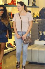 KELLY BROOK in Tgiht Jeans Out Shopping in Beverly Hills