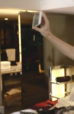 KENDALL and KYLIE JENNER - Beats by Dre Presents: #soloselfie