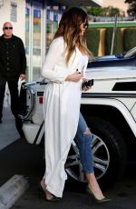 KHLOE KARDASHIAN at Pirofliprc in Van Nuys