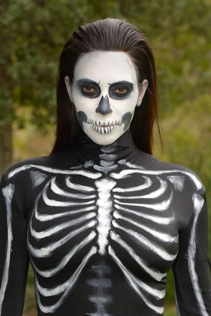 KIM KARDASHIAN Dressed for Halloween KIM KARDASHIAN Dressed for Halloween