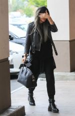 KYLIE JENNER headin to CVS in Calabasas