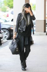 KYLIE JENNER headin to CVS in Calabasas