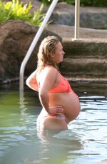 Pregnant HAYDEN PANETTIERE in Bikni in Hawaii