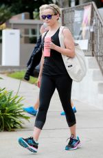 REESE WITHERSPOON at a Boxing Class in Brentwood