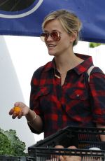 REESE WITHERSPOON at a Farmers Market in Los Angeles