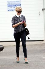 REESE WITHERSPOON Out and About in Santa Monica 2011