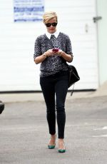 REESE WITHERSPOON Out and About in Santa Monica 2011