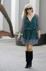 REESE WITHERSPOON Out in Beverly Hills 0411