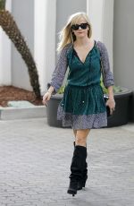 REESE WITHERSPOON Out in Beverly Hills 0411