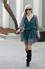 REESE WITHERSPOON Out in Beverly Hills 0411