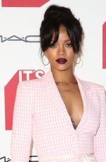 RIHANNA at It
