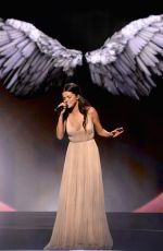 SELENA GOMEZ Performs at 2014 American Music Awards in Los Angeles