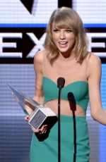 TALOR SWIFT at 2014 American Music Awards in Los Angeles