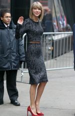 TAYLOR SWIFT Arrives at Good Morning America in New York 1111