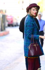 TAYLOR SWIFT Arrives at Her Apartment in New York 1011