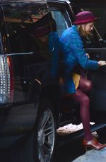 TAYLOR SWIFT Arrives at Her Apartment in New York 1011