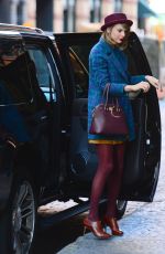 TAYLOR SWIFT Arrives at Her Apartment in New York 1011
