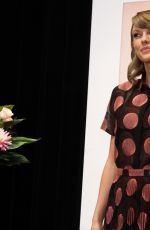 TAYLOR SWIFT at 1989 Album Tokyo Press Conference in Japan