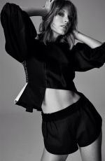 TAYLOR SWIFT for Grazia Magazine