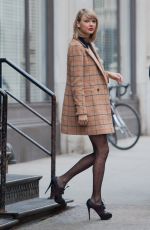 TAYLOR SWIFT Leaves Her Apartment in New York 1211