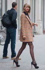 TAYLOR SWIFT Leaves Her Apartment in New York 1211