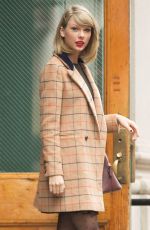 TAYLOR SWIFT Leaves Her Apartment in New York 1211