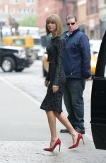 TAYLOR SWIFT Out and About in New York 1111