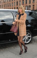 TAYLOR SWIFT Out Shopping in New York 1211