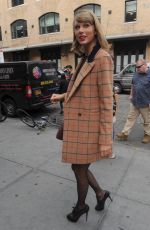 TAYLOR SWIFT Out Shopping in New York 1211