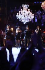 TAYLOR SWIFT Performs at The Voice in Los Angeles