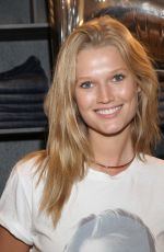 TONI GARRN at Streetwear Collection of Closed at Store Opening in Hamburg