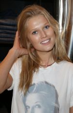 TONI GARRN at Streetwear Collection of Closed at Store Opening in Hamburg