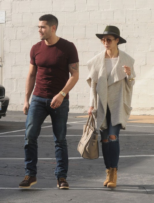 CARA SANTANA and Jesse Metcalfe