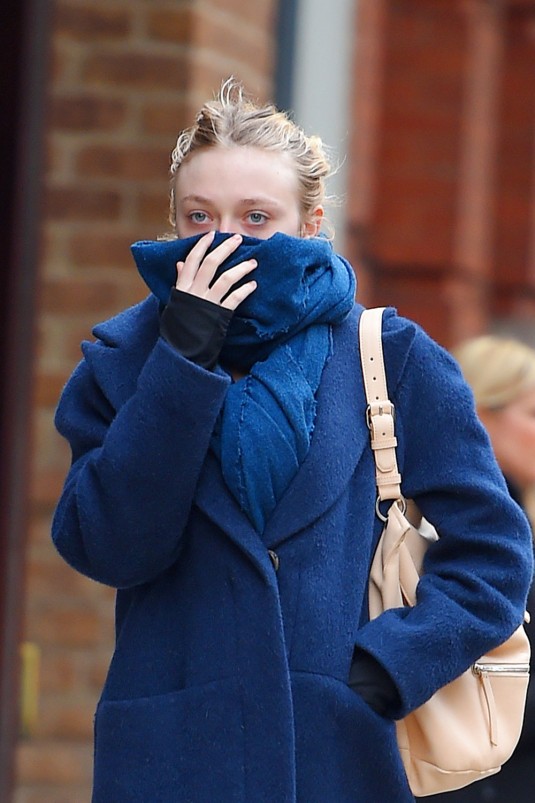 DAKOTA FANNING Out in New York