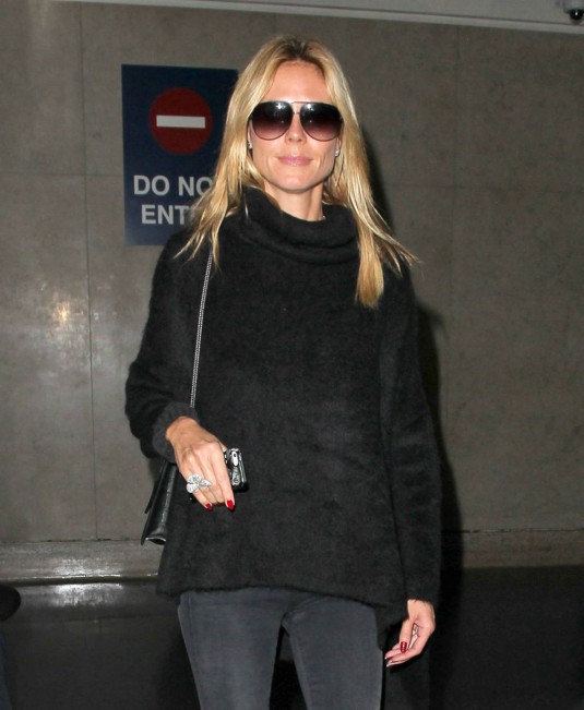 HEIDI KLUM at LAX Airport