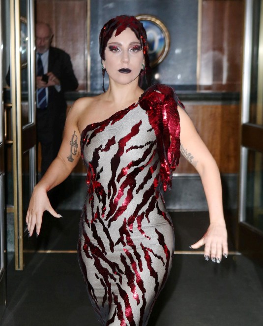LADY GAGA Arrives at Her Apartment